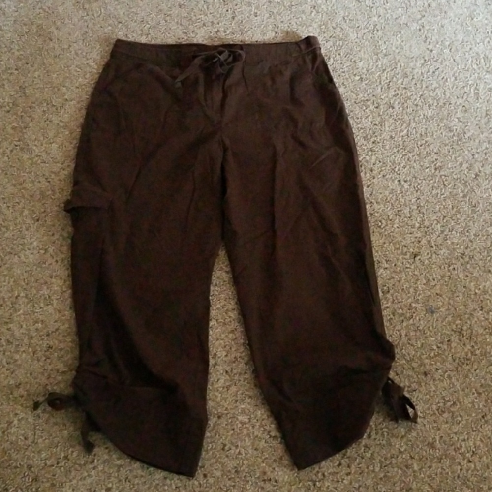 Womens Capri pants size 12